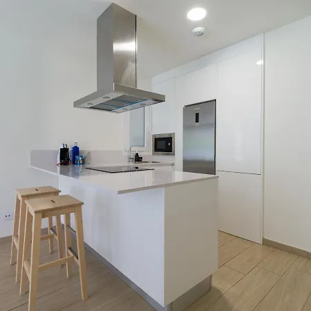Homeforguest Apartamento Con Terraza Y Parking En Canteras Apartment