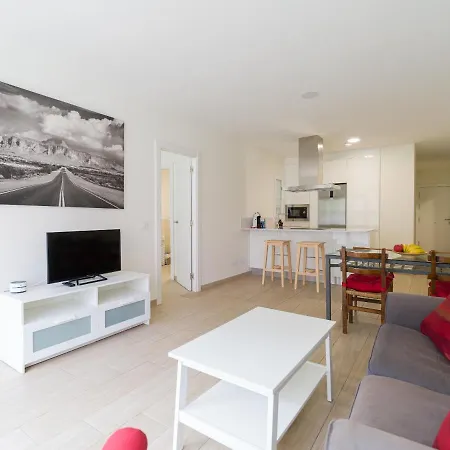 Homeforguest Apartamento Con Terraza Y Parking En Canteras