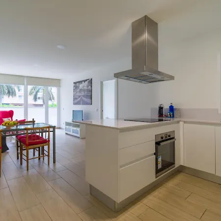 Apartment Homeforguest Apartamento Con Terraza Y Parking En Canteras *