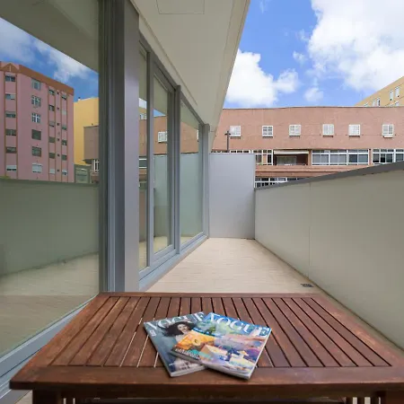 Apartment Homeforguest Apartamento Con Terraza Y Parking En Canteras
